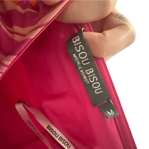 Bisou Bisou - Picture 4 of 4